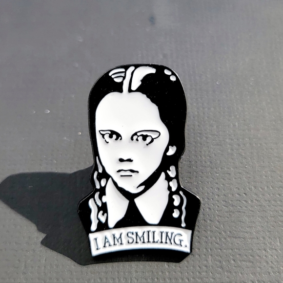 Wednesday Addams Gift Box - Picture 4 of 11